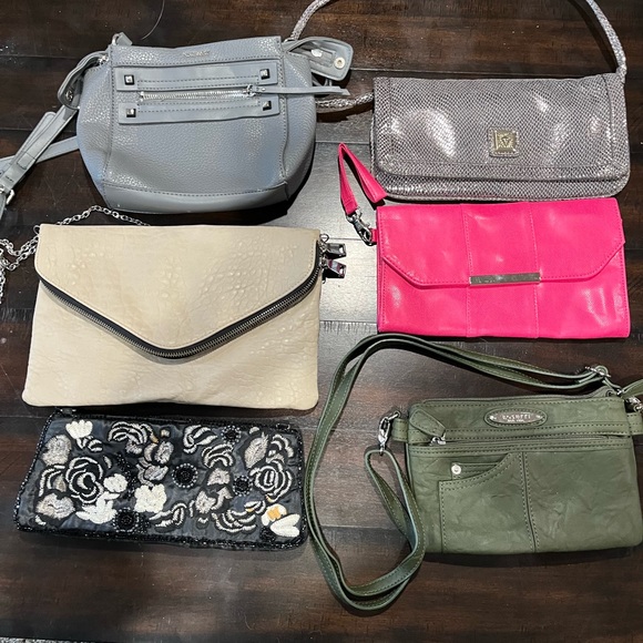 Various purses for sale, various sizes - Picture 2 of 4